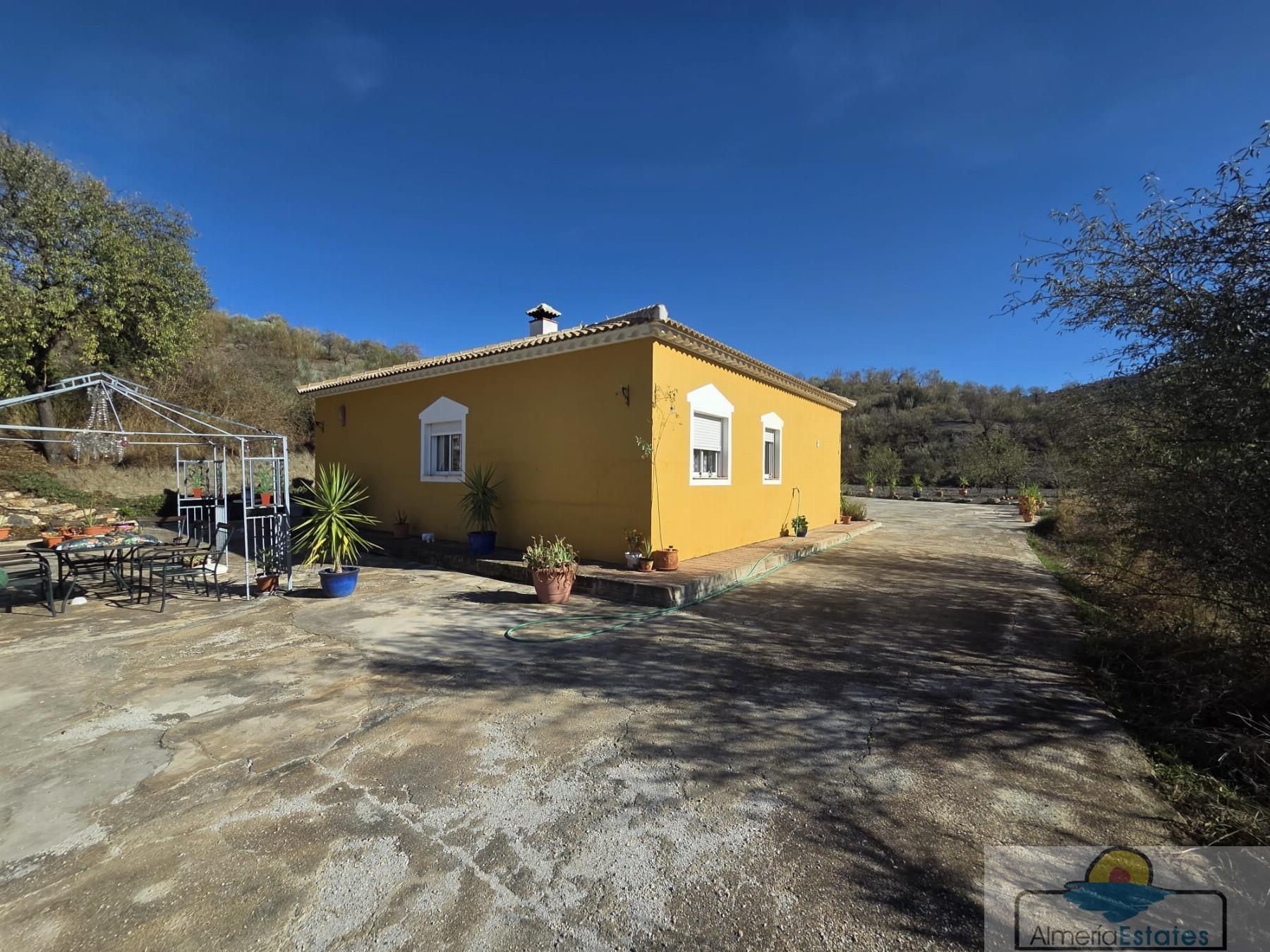 Venta de casa en Oria