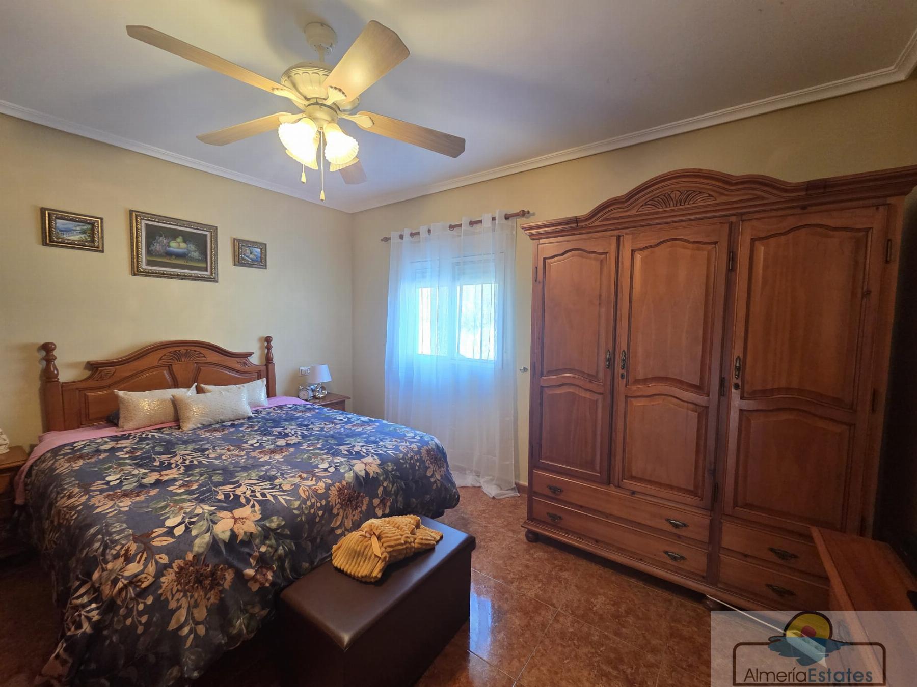 Venta de casa en Oria