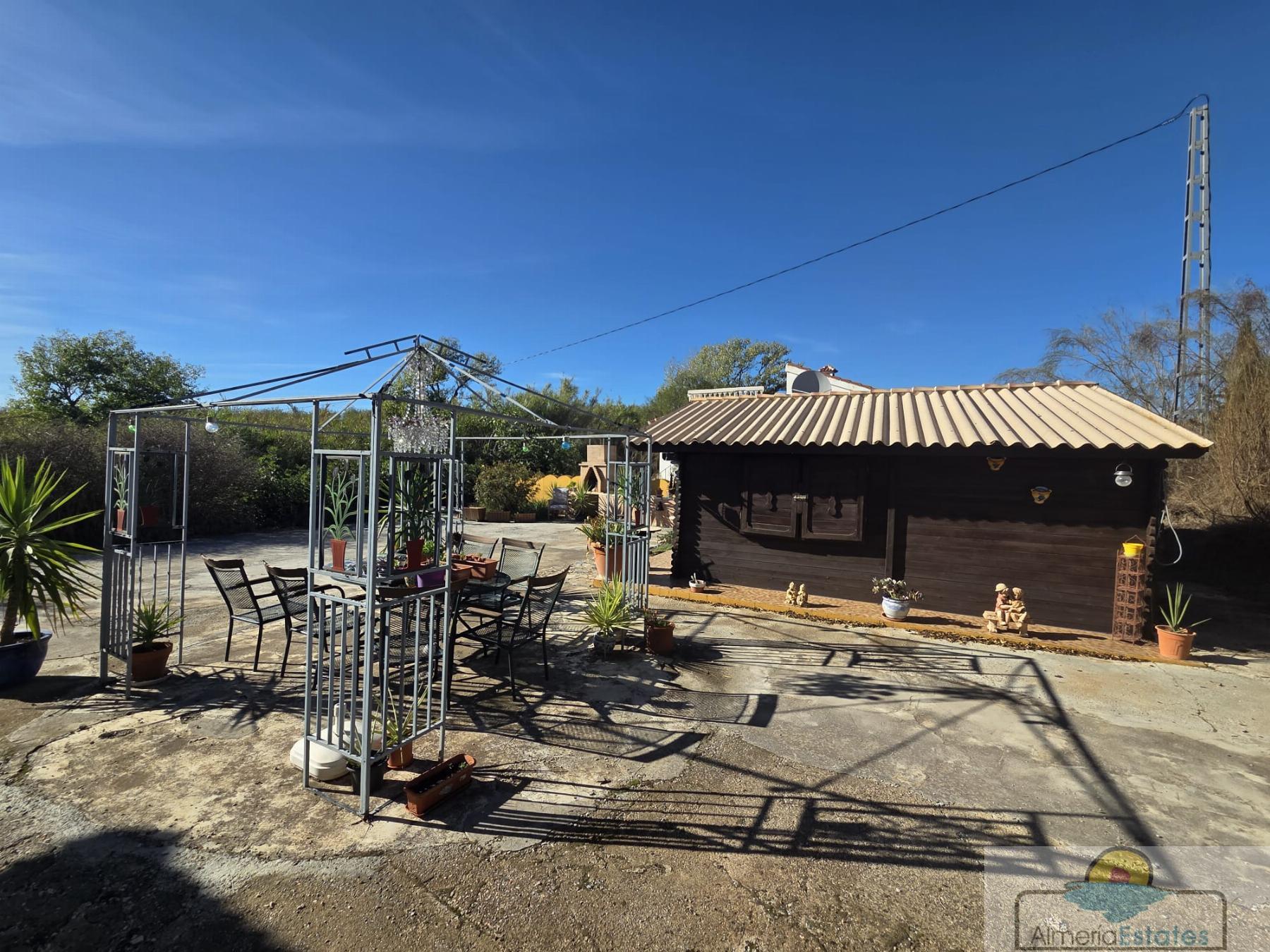 Venta de casa en Oria