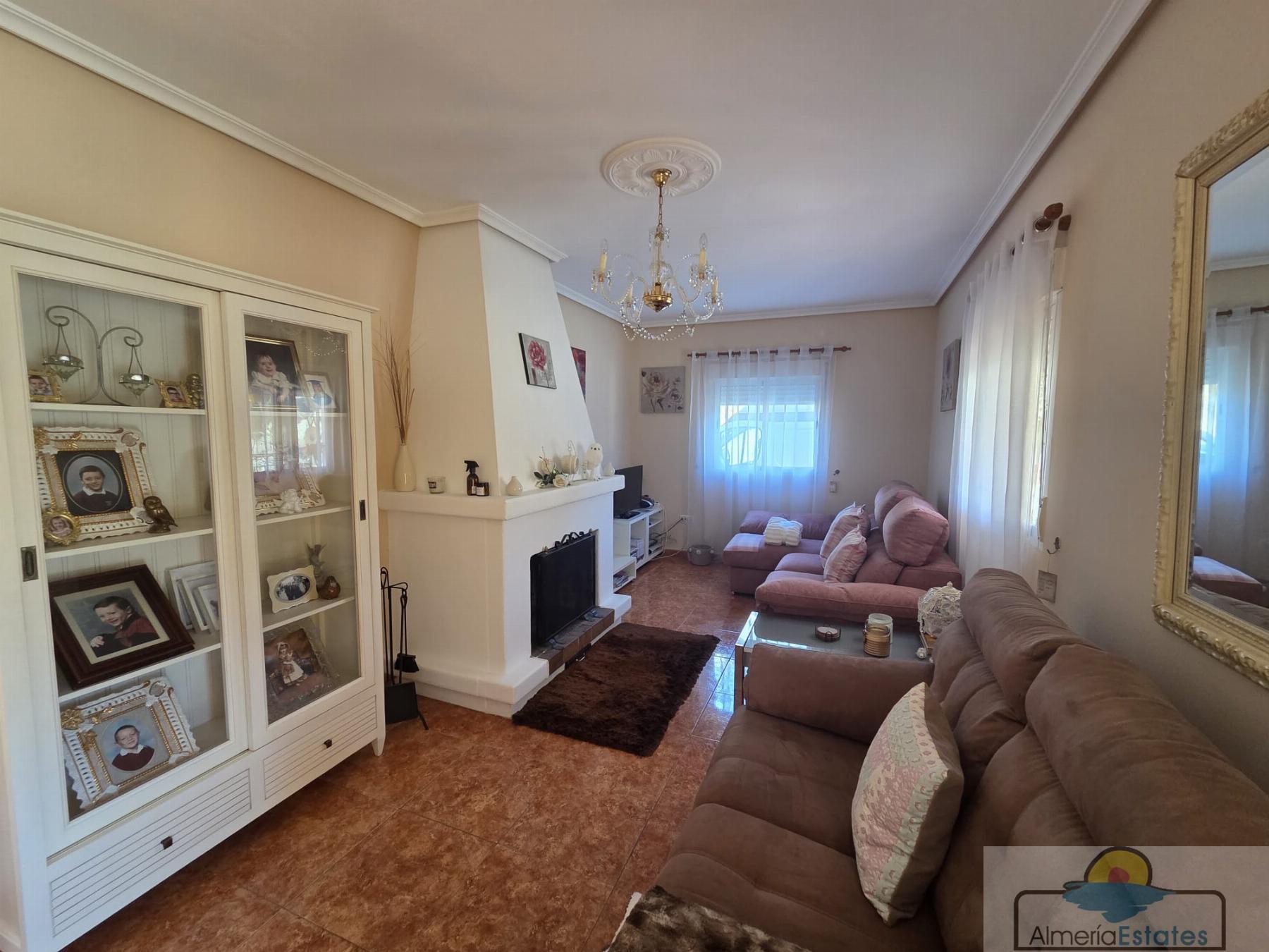Venta de casa en Oria