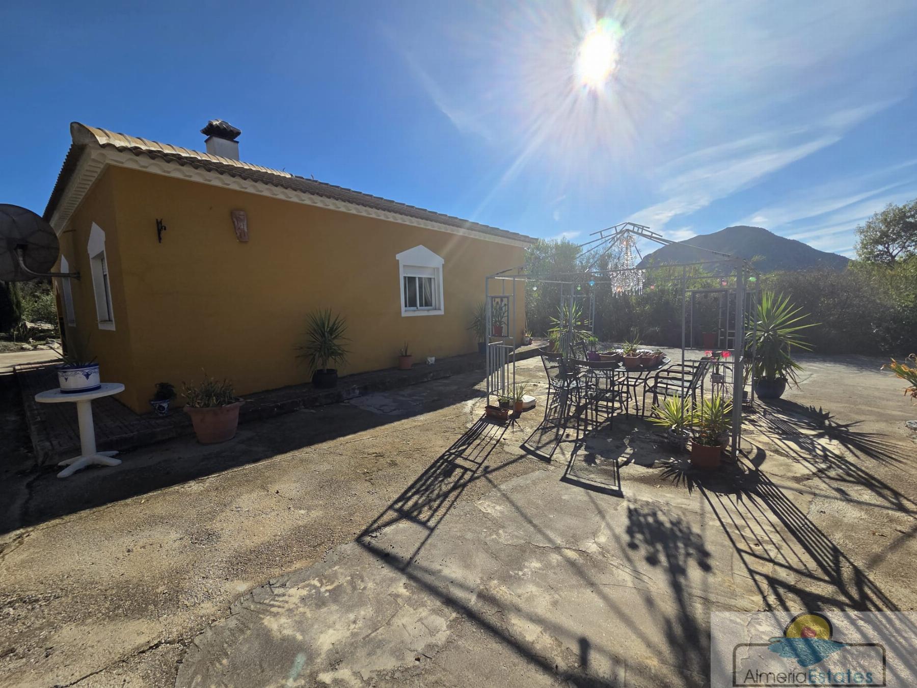 Venta de casa en Oria