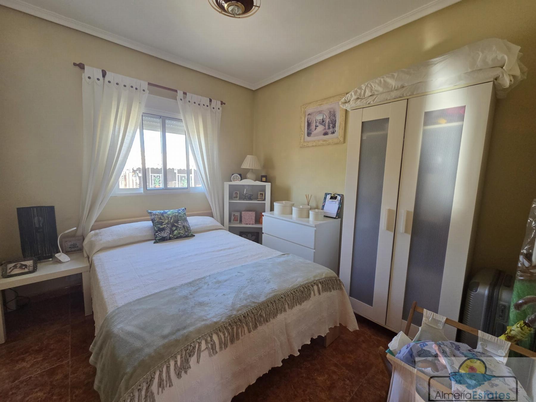Venta de casa en Oria