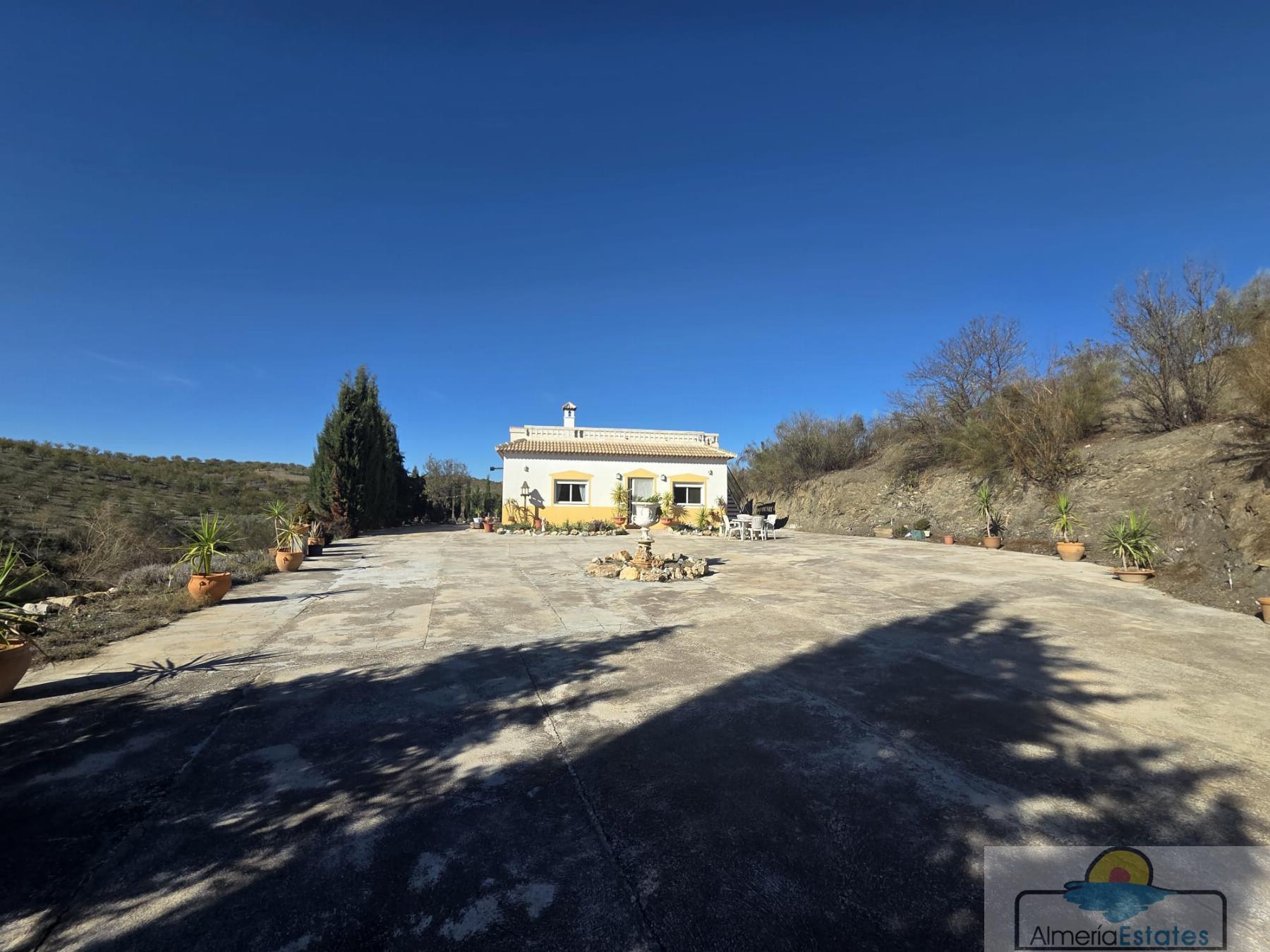 Venta de casa en Oria