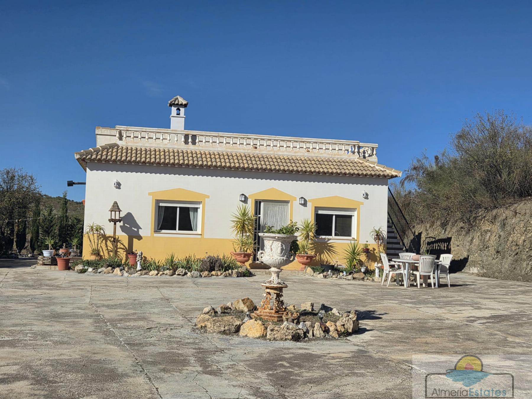 Venta de casa en Oria