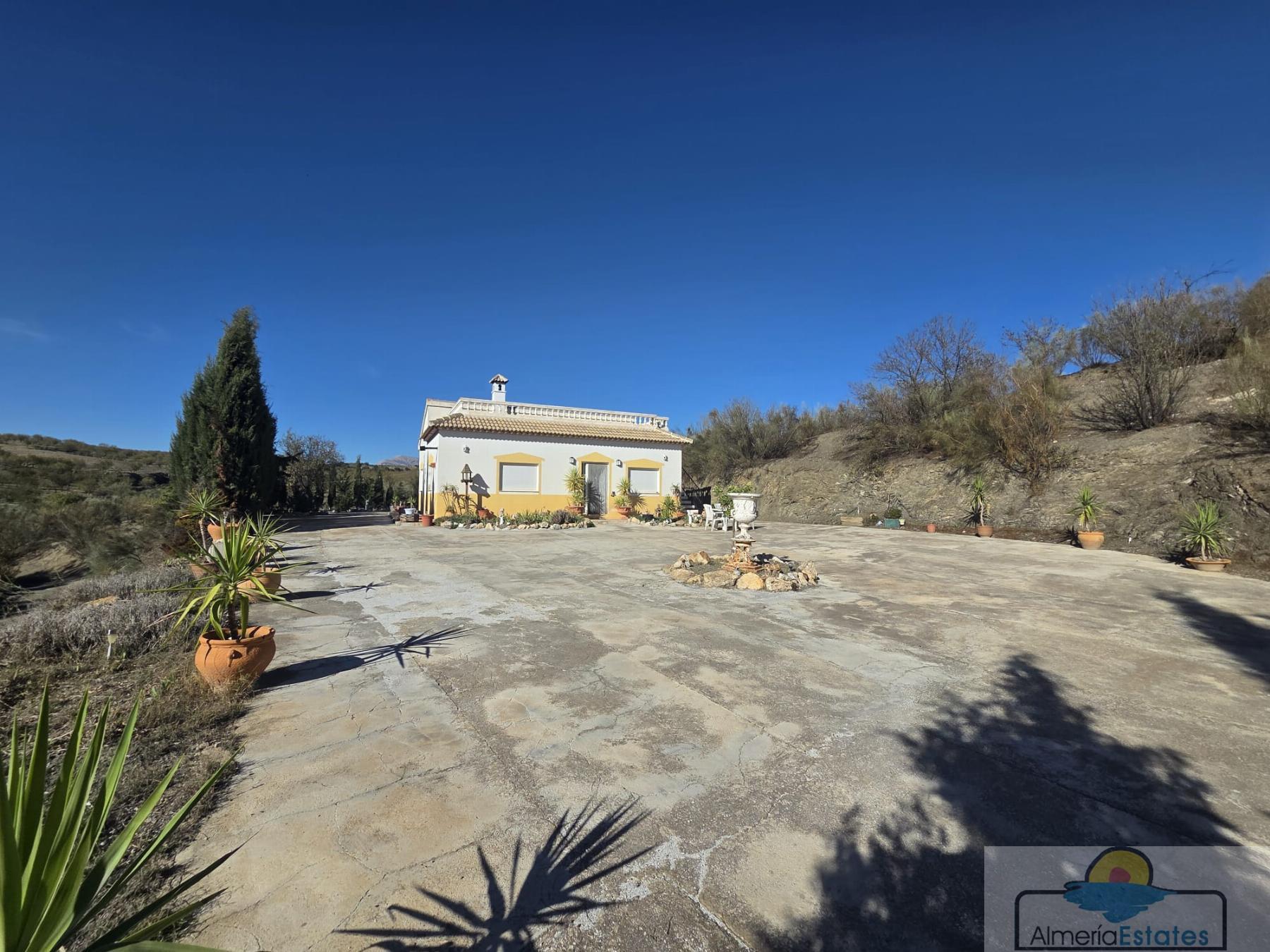 Venta de casa en Oria