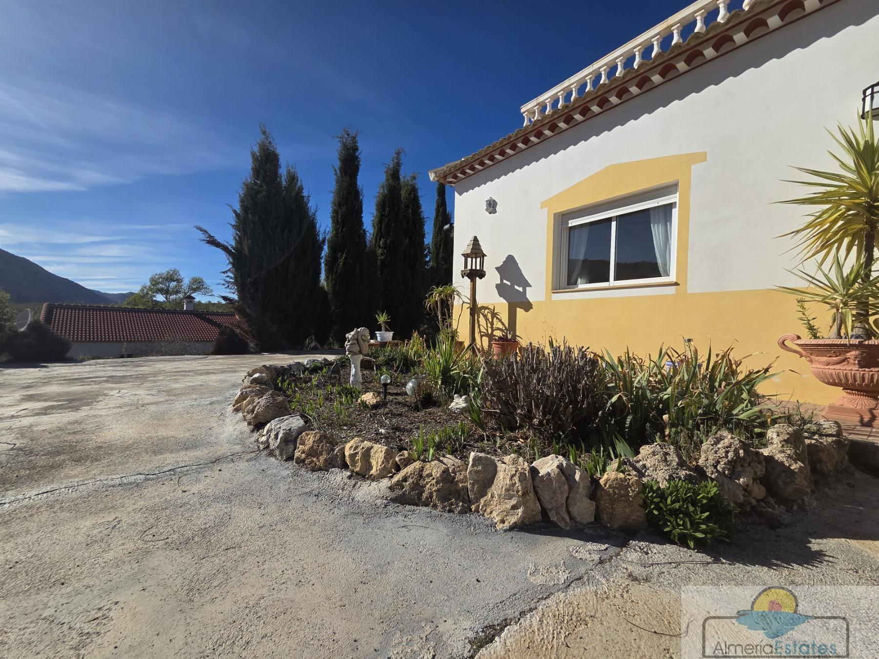 Venta de casa en Oria