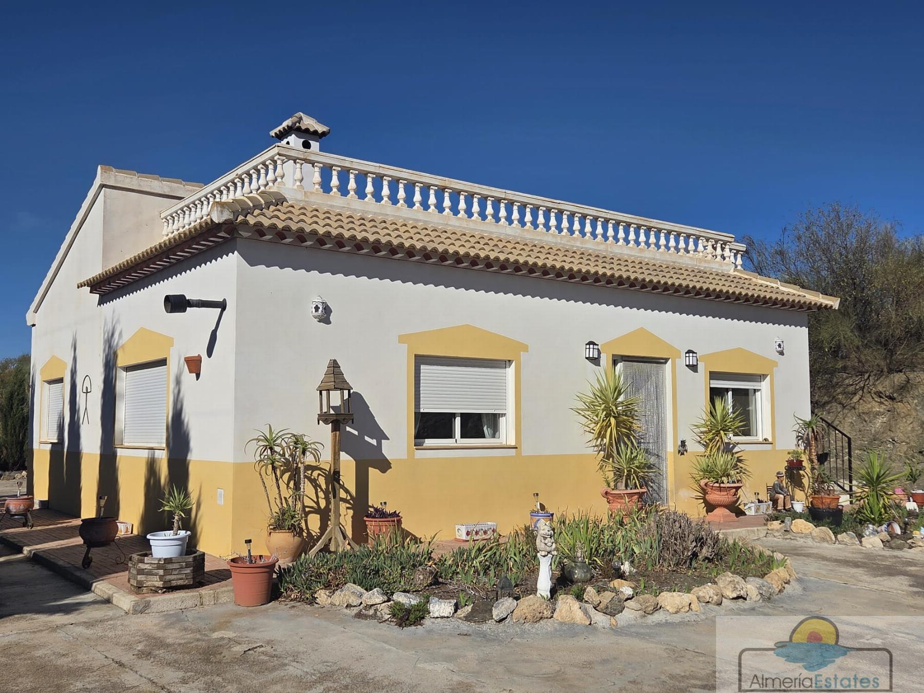 Venta de casa en Oria