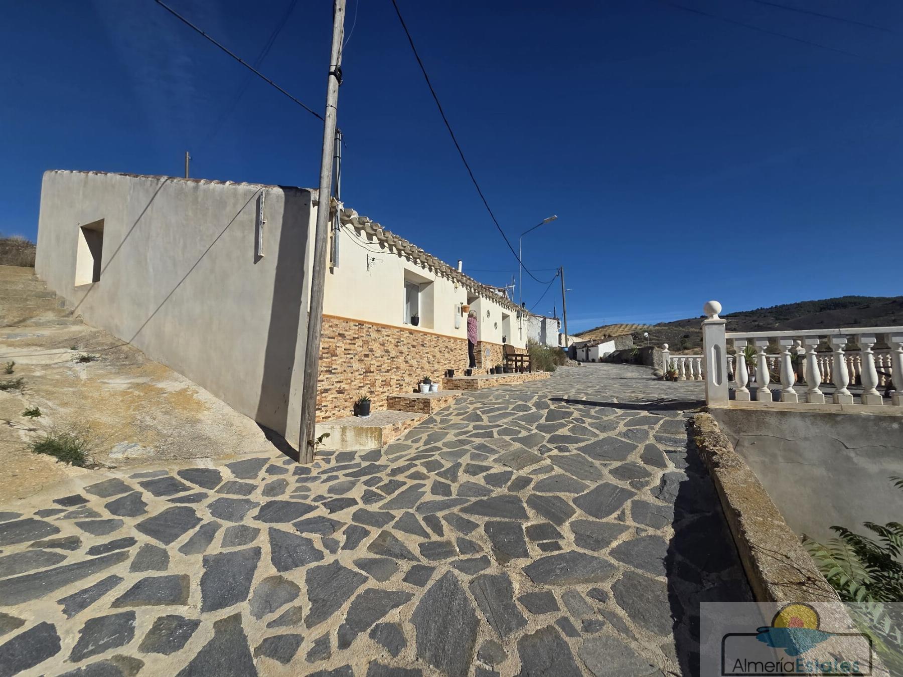 Venta de casa en Oria