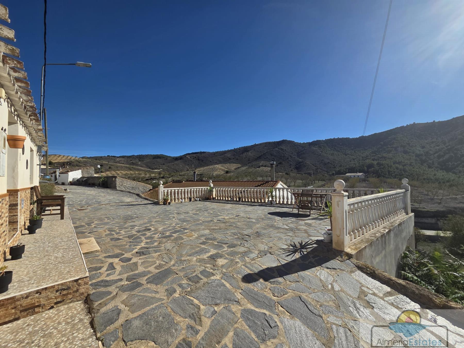 Venta de casa en Oria