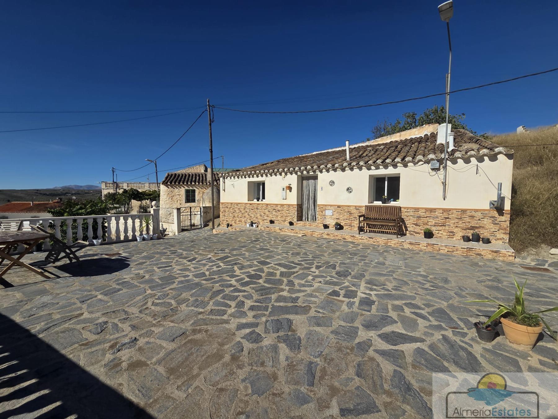 Venta de casa en Oria
