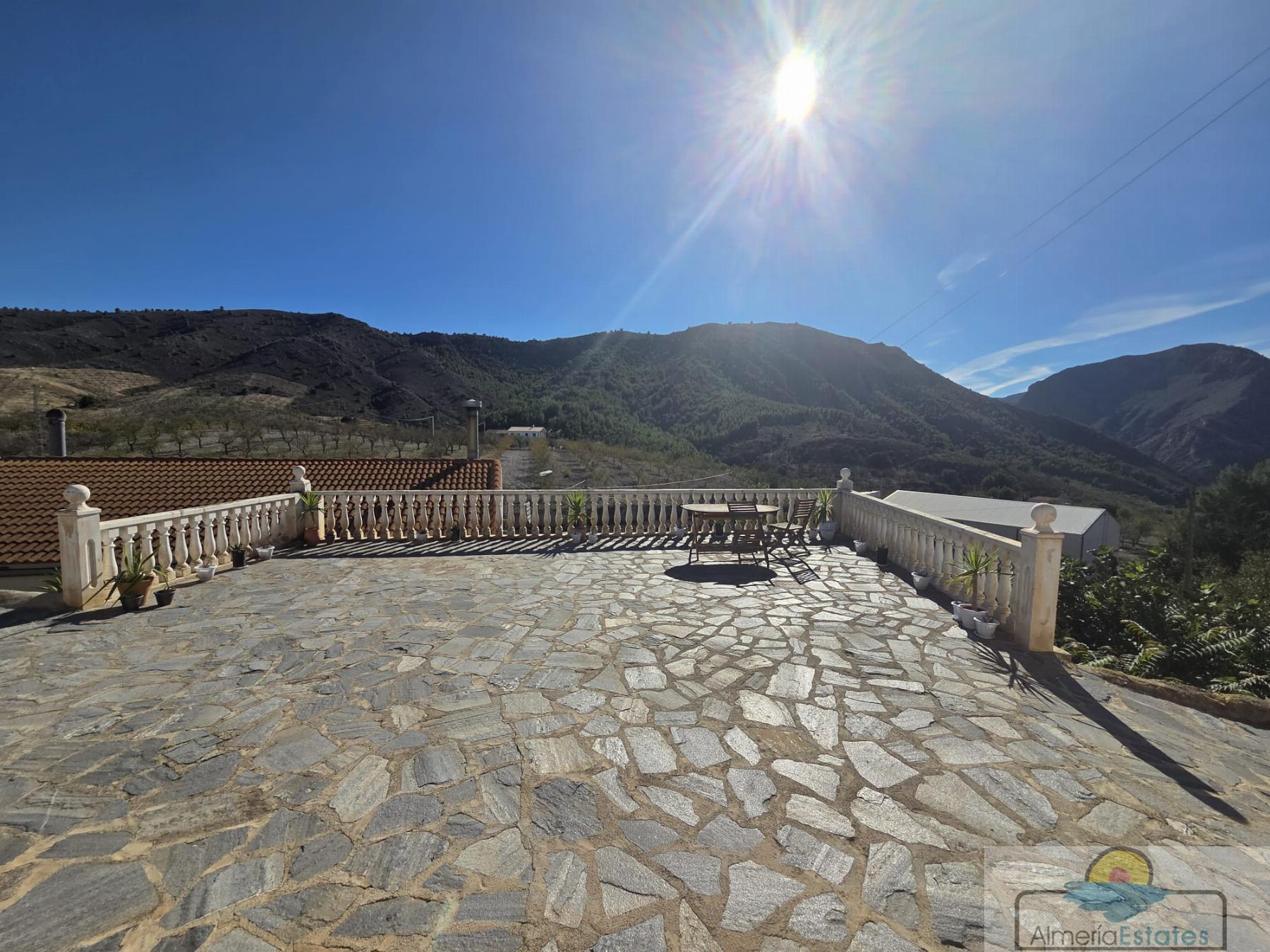 Venta de casa en Oria