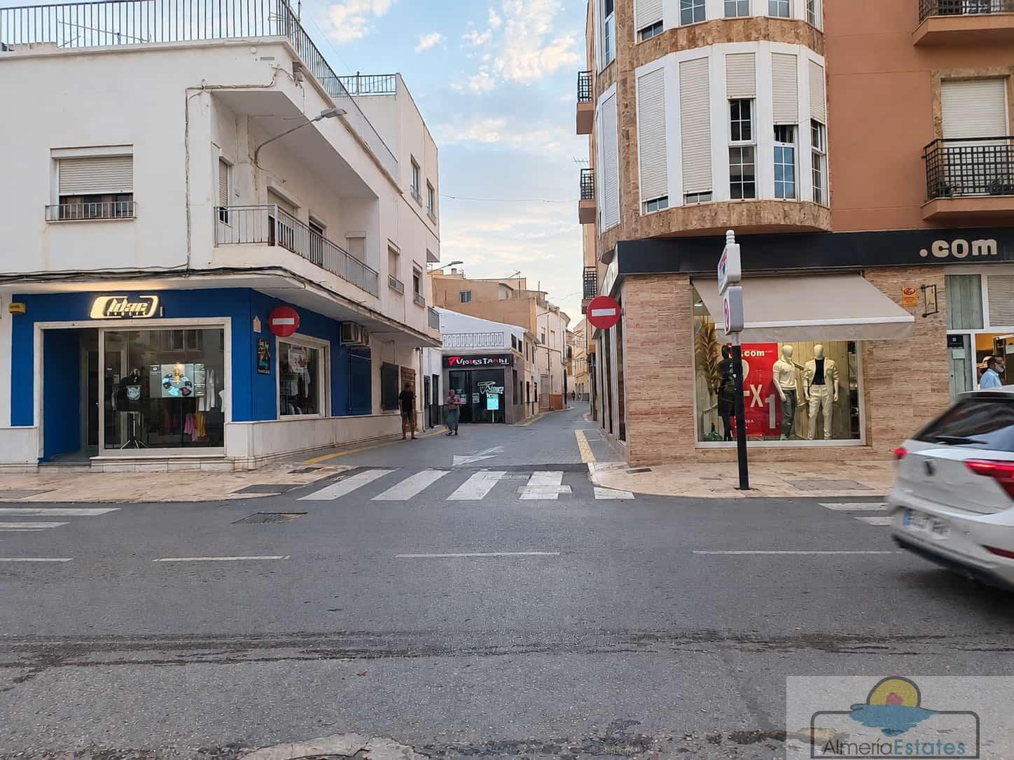 Venta de casa en Albox