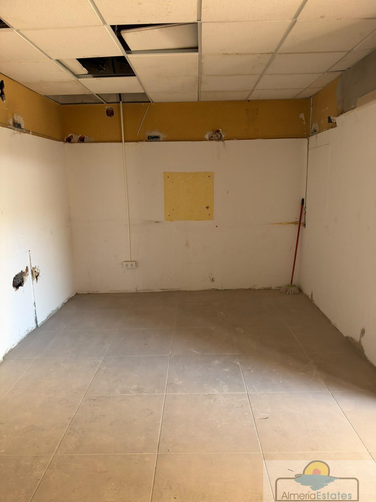 Alquiler de local en Huércal-Overa