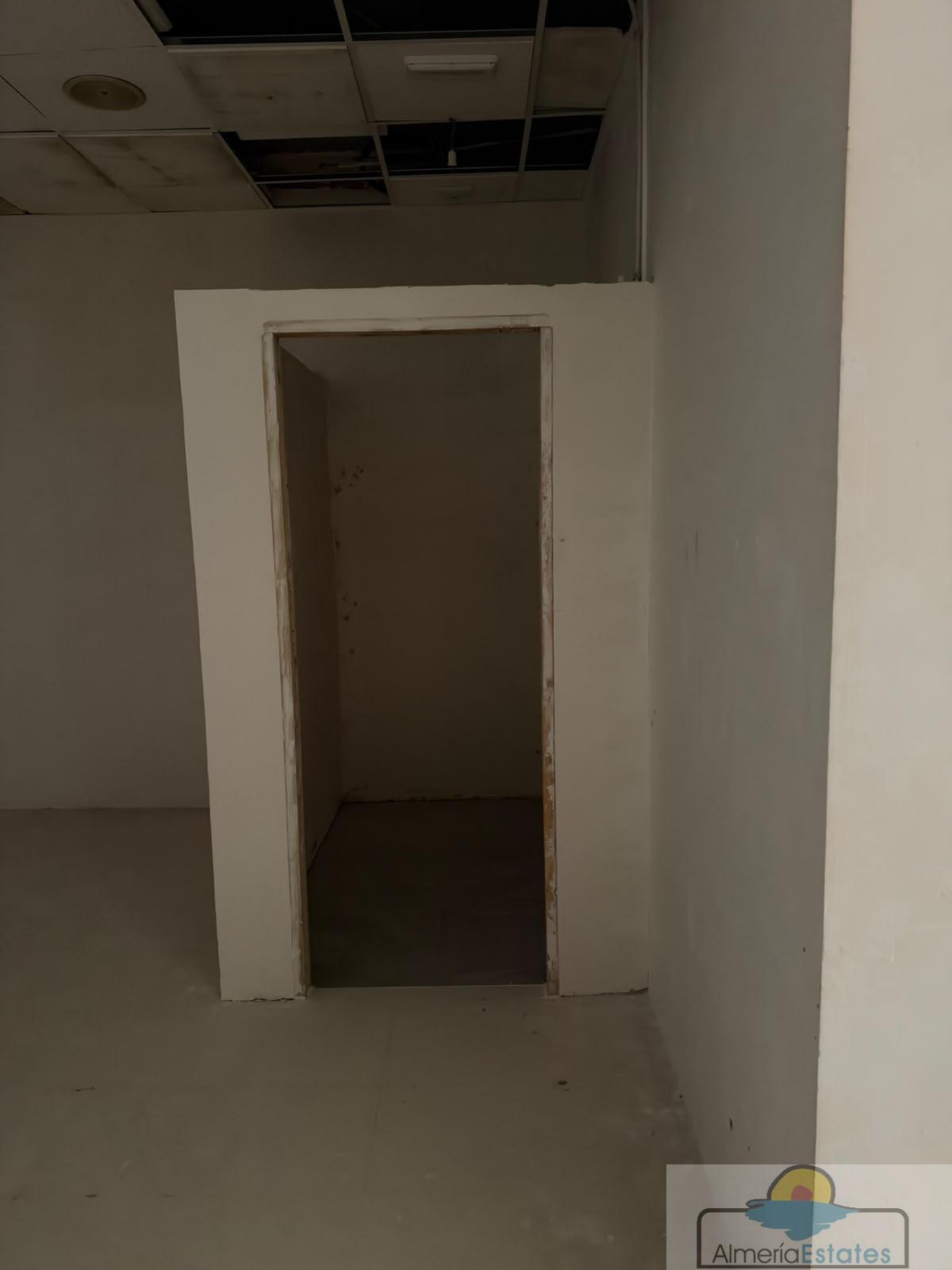Alquiler de local en Huércal-Overa
