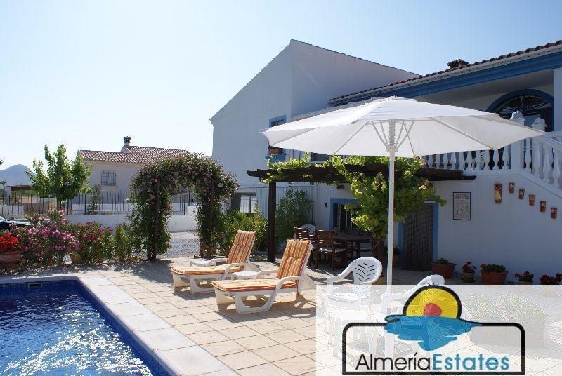 Venta de villa en Chirivel