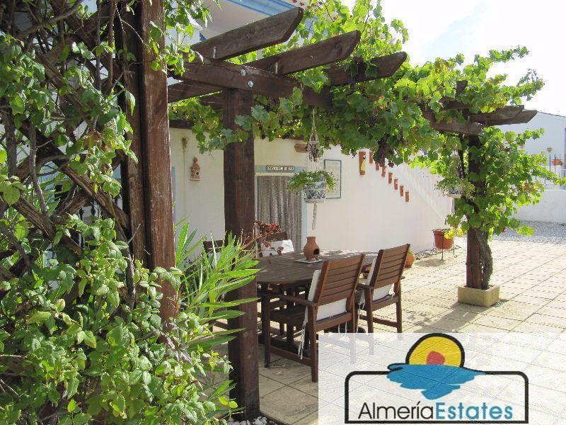 Venta de villa en Chirivel