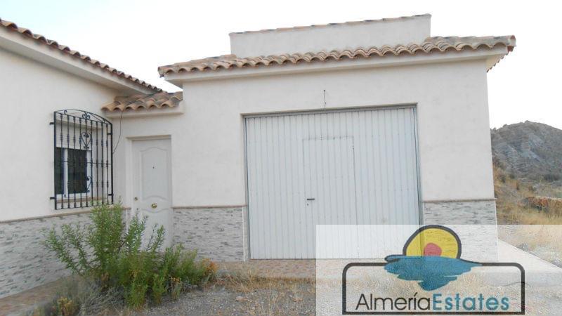 For sale of villa in Taberno