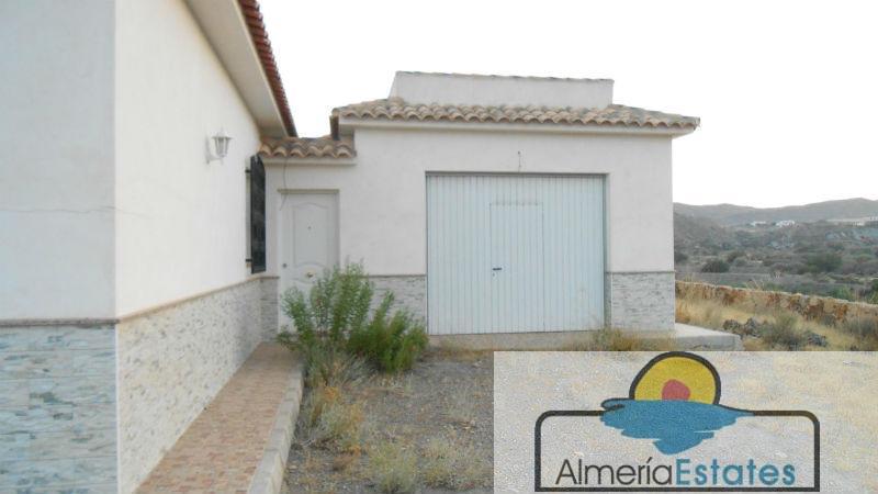 For sale of villa in Taberno