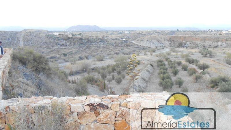 For sale of villa in Taberno
