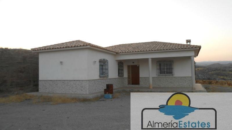 For sale of villa in Taberno