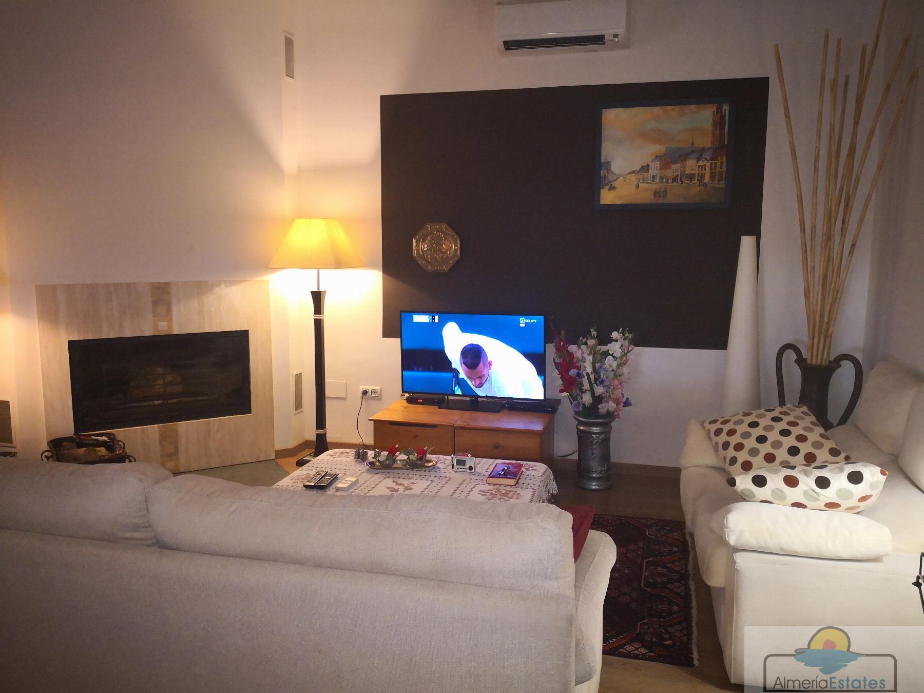 Venta de villa en Taberno