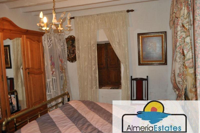 Venta de villa en Cantoria