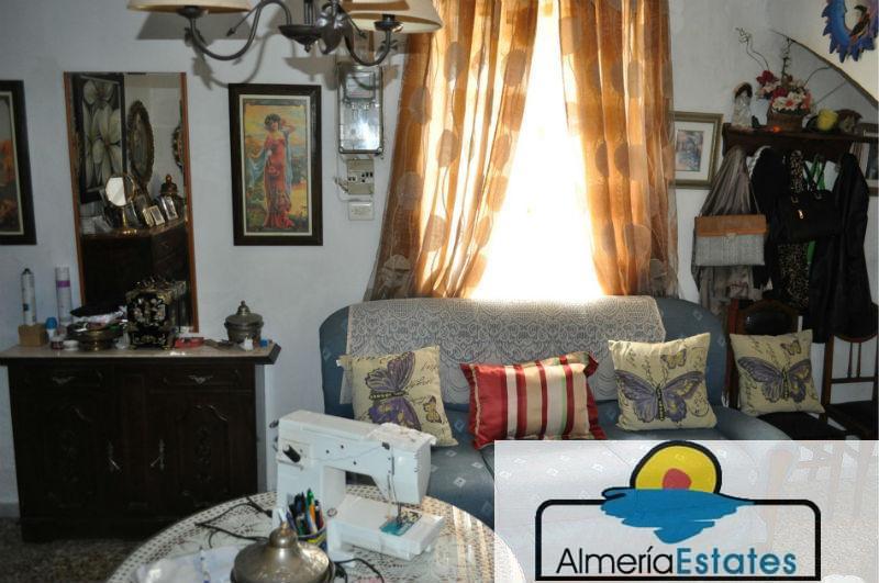 Venta de villa en Cantoria