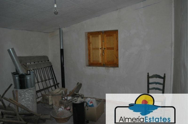 For sale of house in Albánchez