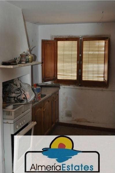 For sale of house in Albánchez