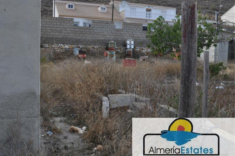 Venta de terreno en Cantoria