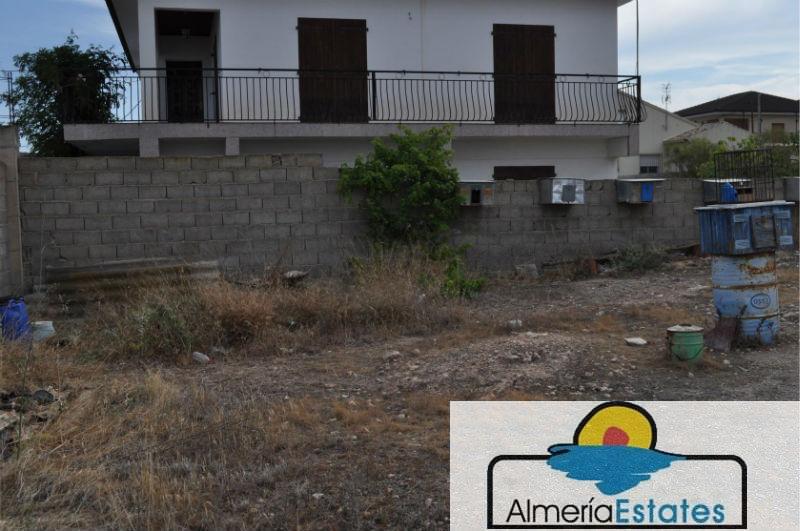 Venta de terreno en Cantoria