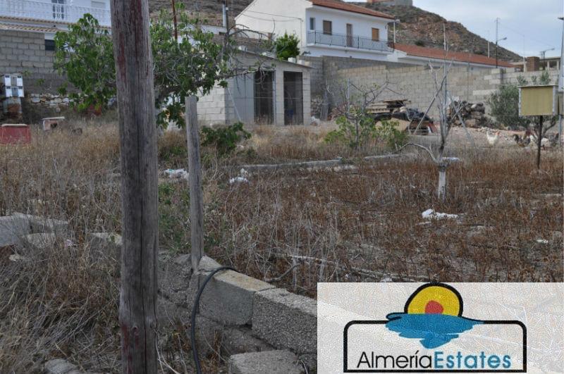 Venta de terreno en Cantoria