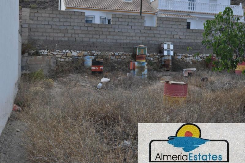Venta de terreno en Cantoria