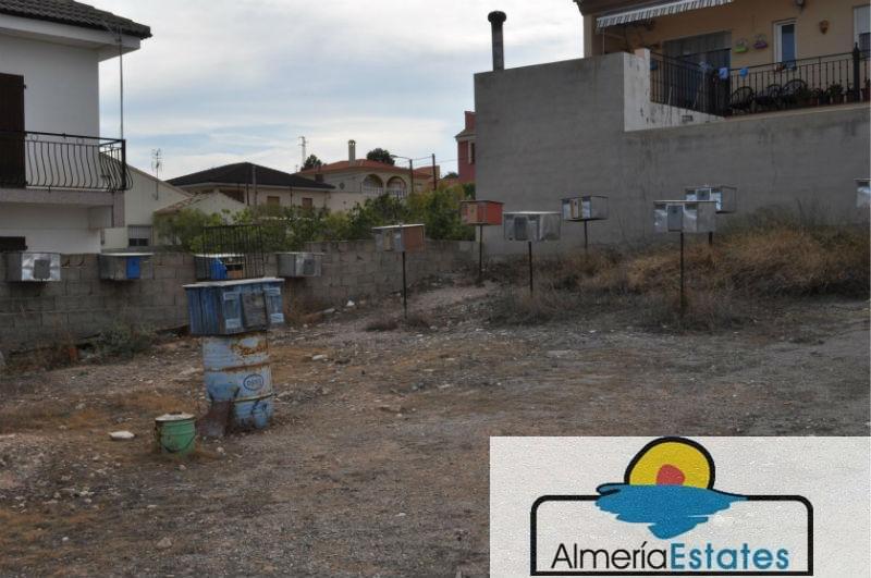 Venta de terreno en Cantoria