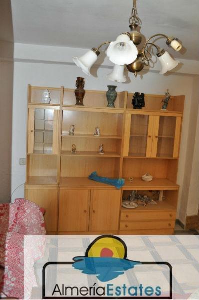 For sale of house in Purchena