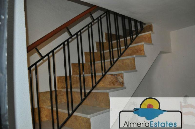 For sale of house in Purchena