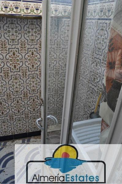 For sale of house in Purchena