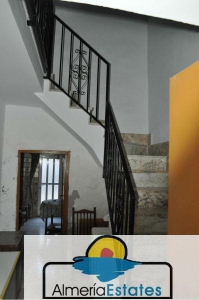 Venta de casa en Cantoria