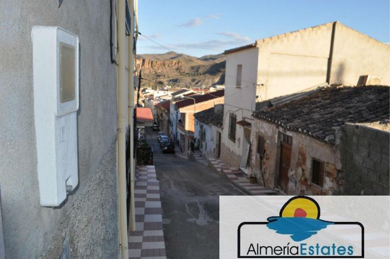 Venta de casa en Cantoria