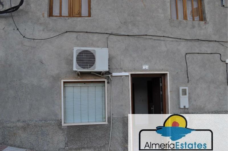 Venta de casa en Cantoria