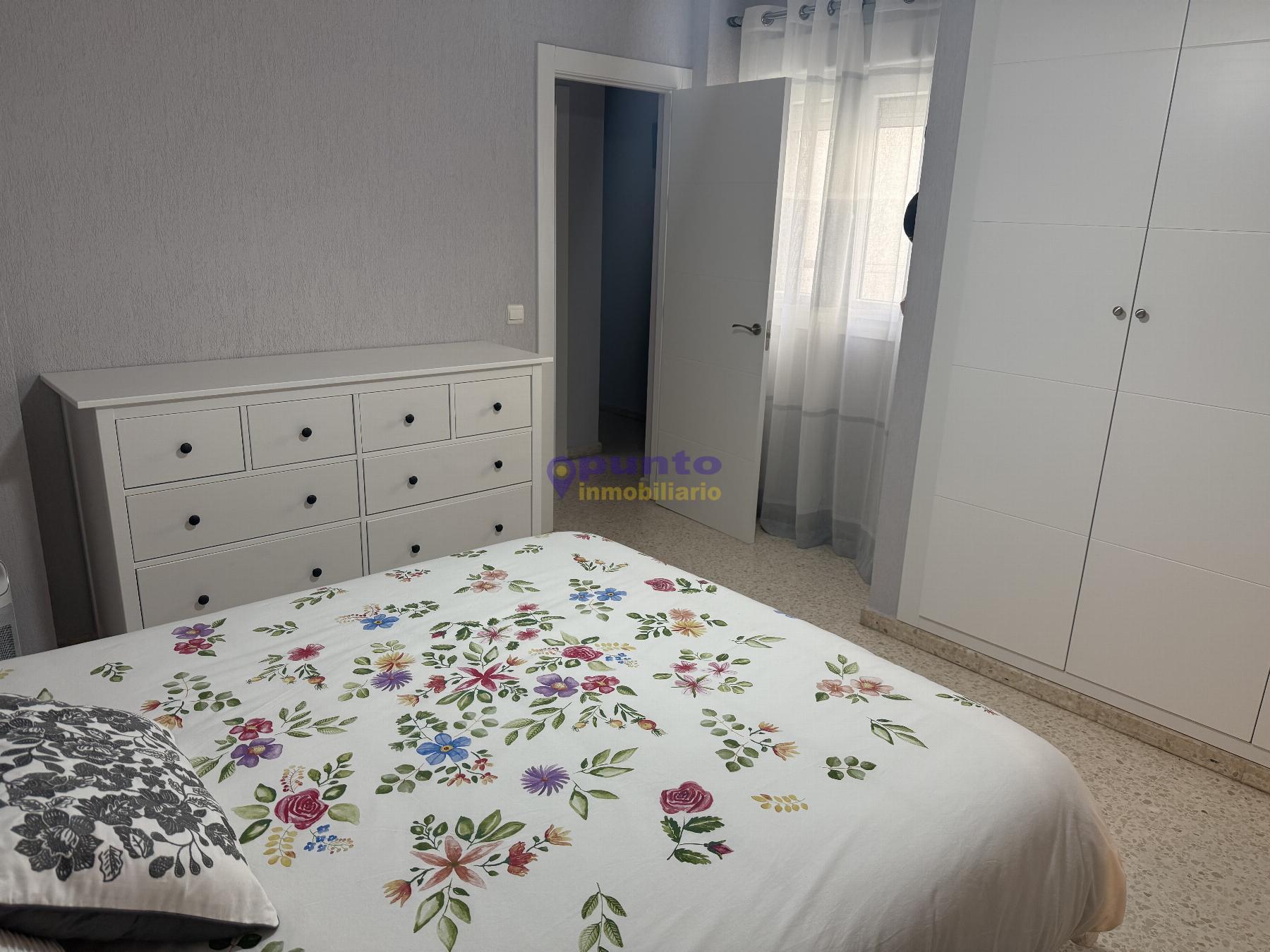 For sale of flat in Jerez de la Frontera