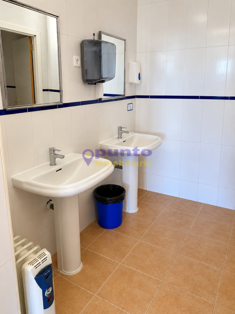 Venta de nave en Quer