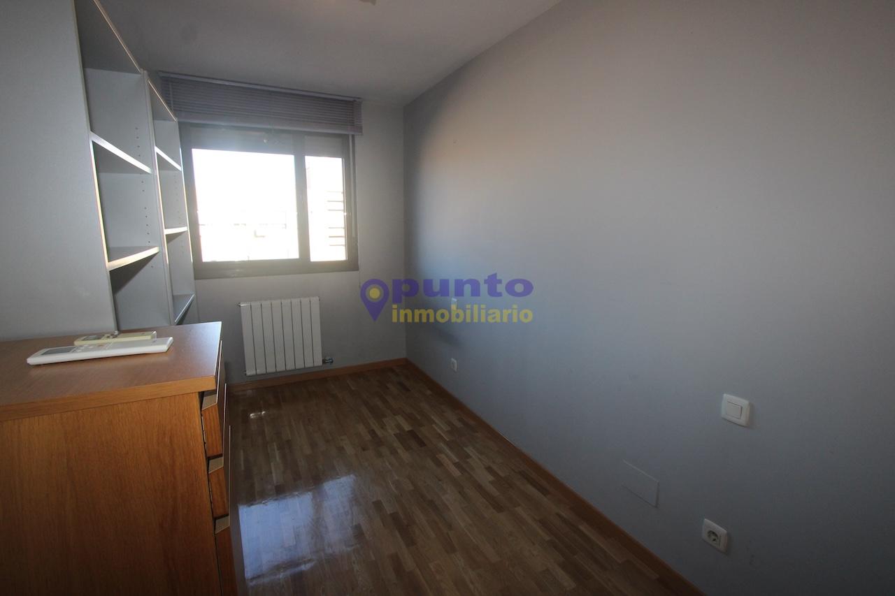For sale of flat in Torrejón de Ardoz