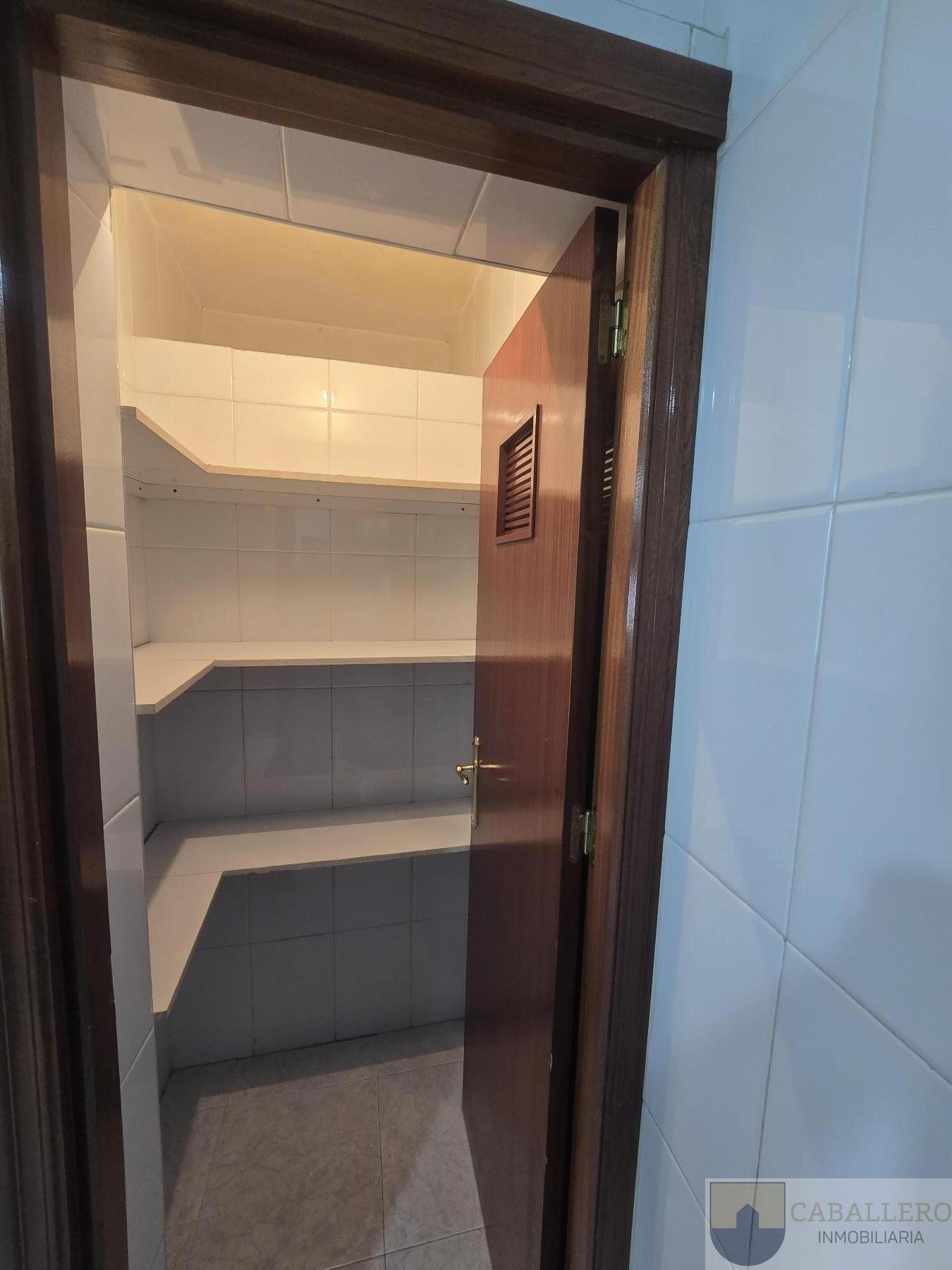 For sale of flat in Murcia