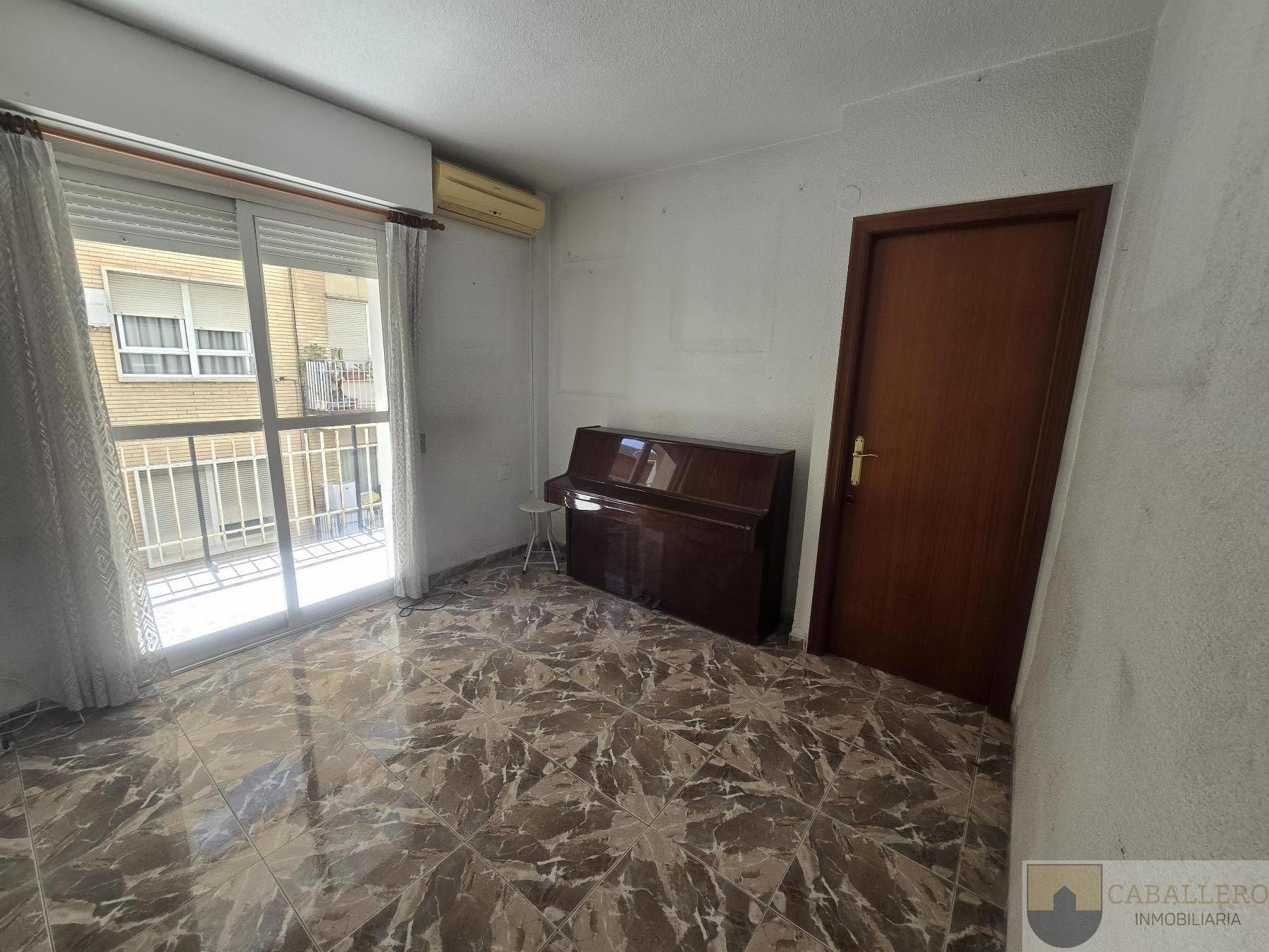 For sale of flat in Murcia