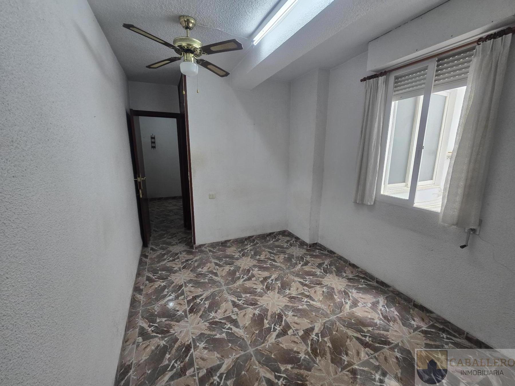 For sale of flat in Murcia