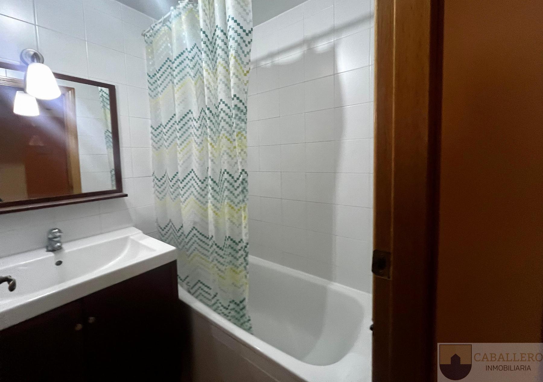 For rent of flat in Murcia