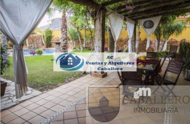 For sale of chalet in Murcia