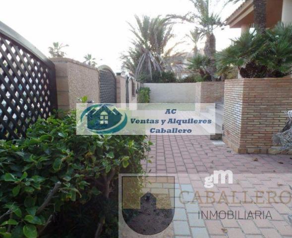 For sale of chalet in Murcia