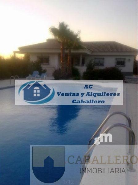 For sale of chalet in Cieza